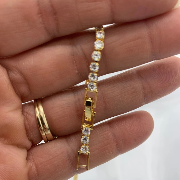 Glistening Simple Gold Plated Crystal Tennis Bracelet - Picture 6 of 10